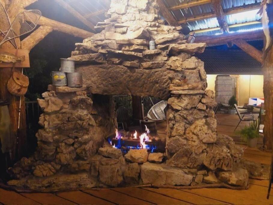 Stonegate Lodge 2 Queen Beds Fast Wifi 50In Tv Salt Water Pool Room # 305 ユリーカ・スプリングス エクステリア 写真